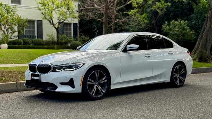 White BMW 3 Series