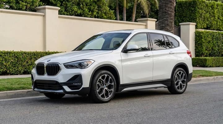 White BMW X1