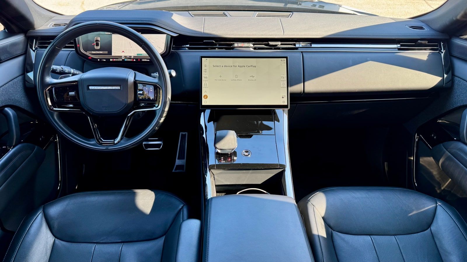 Dashboard and centre screen of the Range Rover Sport