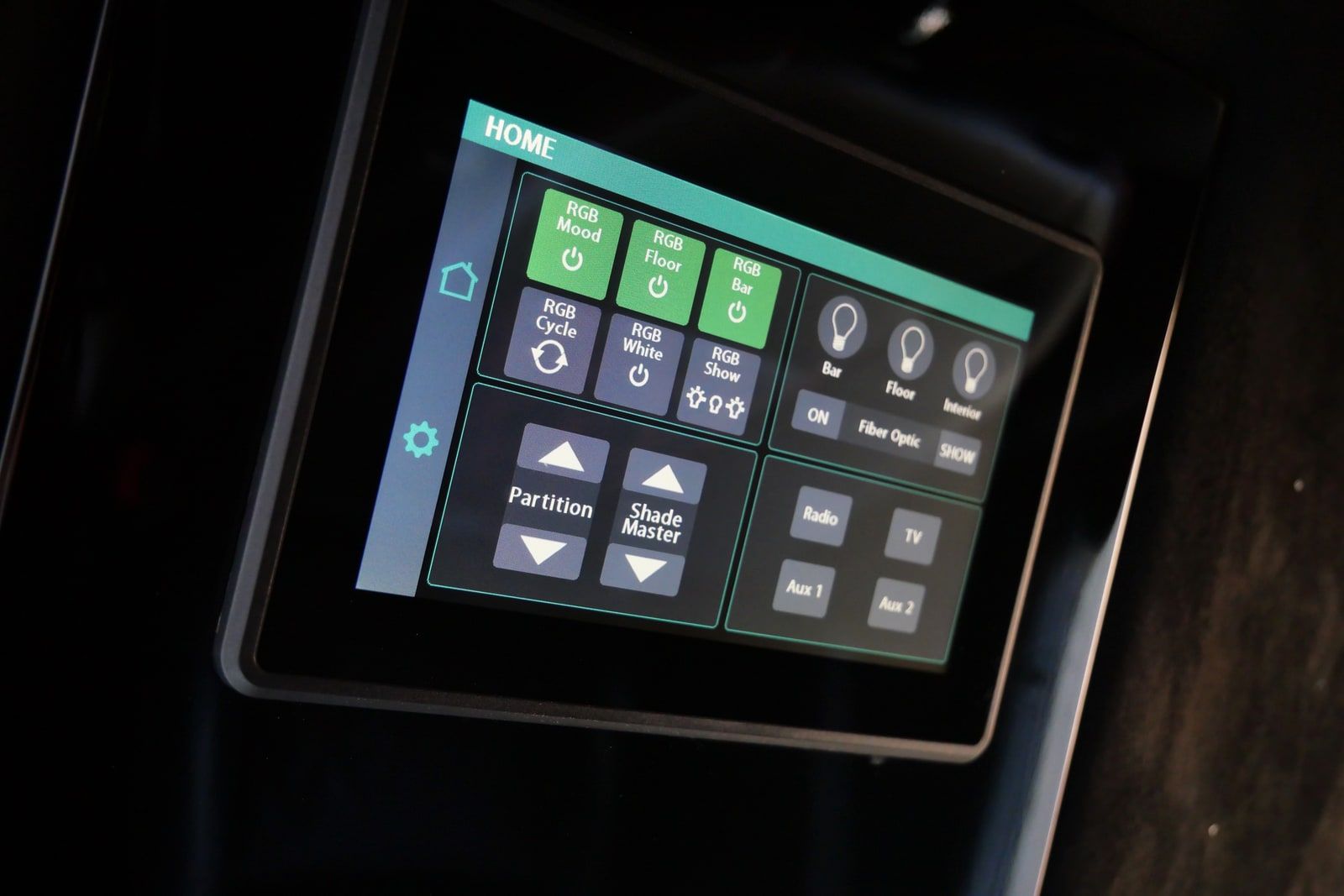 Wall-mounted control panel for lighting and climate in the Sprinter cabin