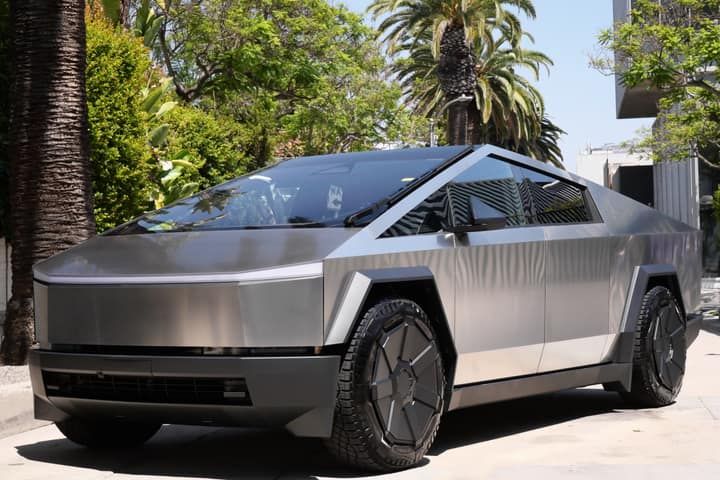 Tesla Cybertruck rental in Los Angeles